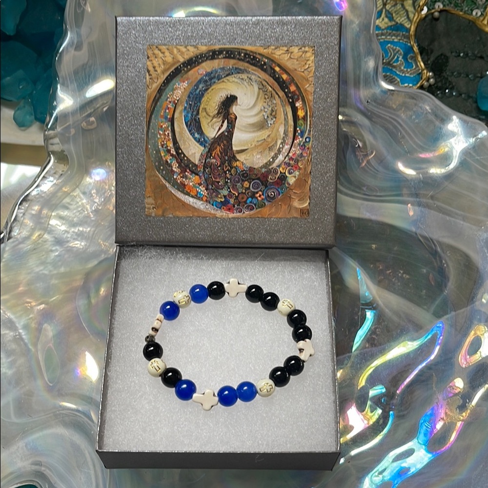 Elegant Blue and Black Beaded Bracelet